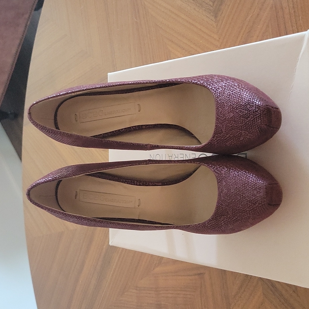 Bcbg platform pump